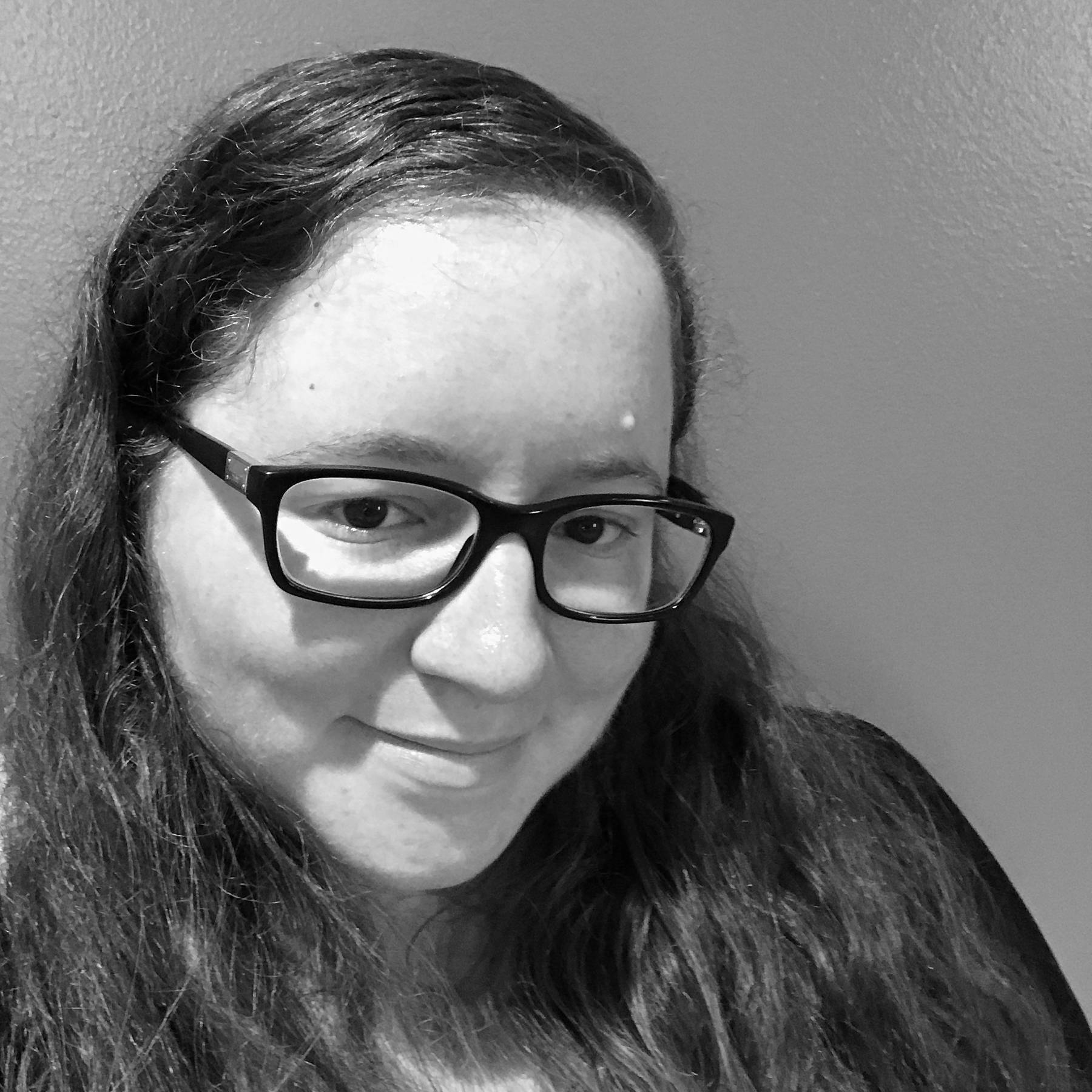 headshot of Julie